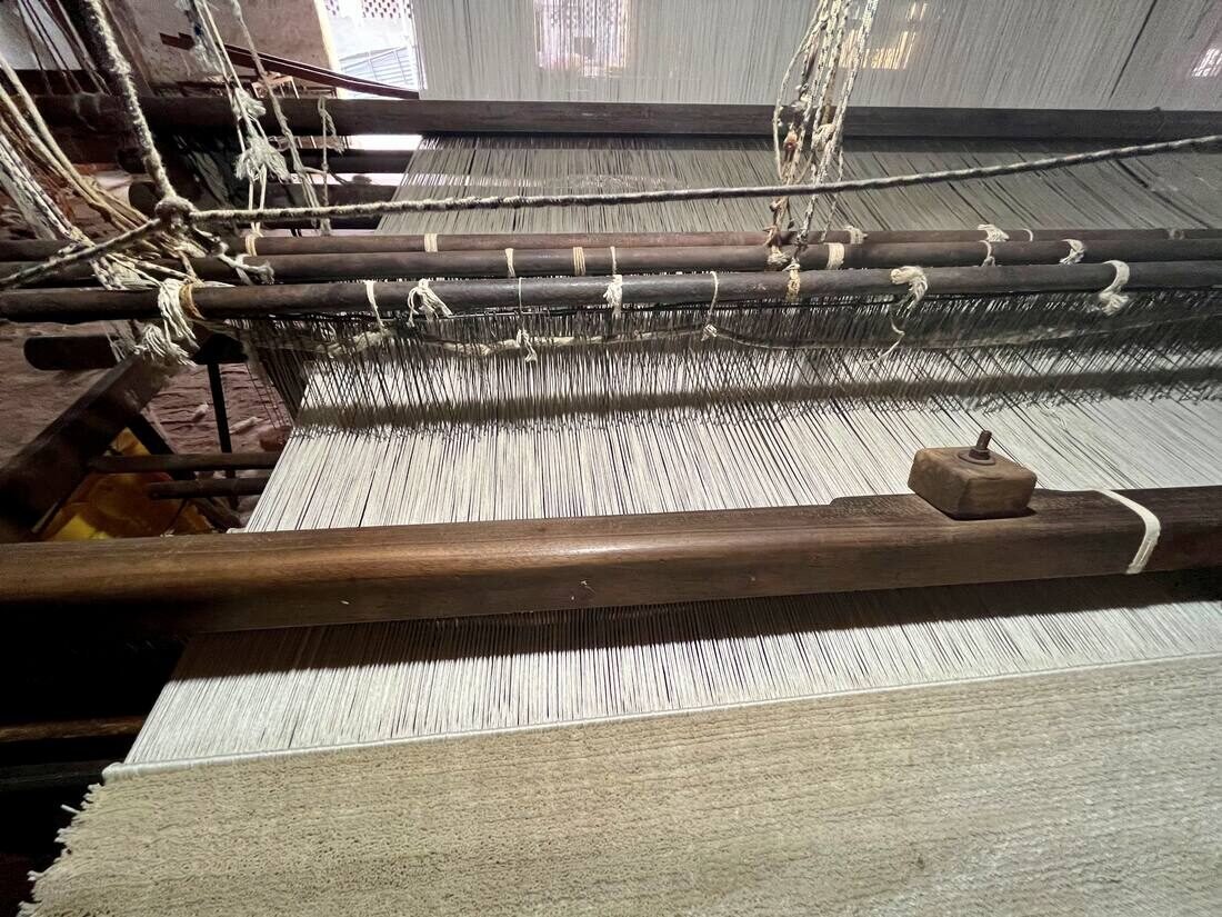 The loom at work